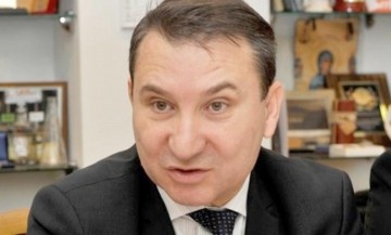 Primarul suspendat al municipiului Bacău, Romeo Stavarache, pus sub control judiciar
